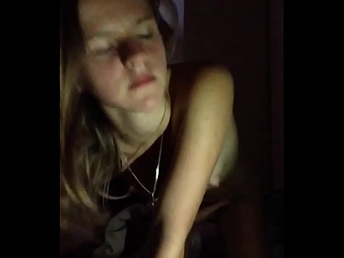 ❤️ Dívka masturbuje a udělá se Porno u nás